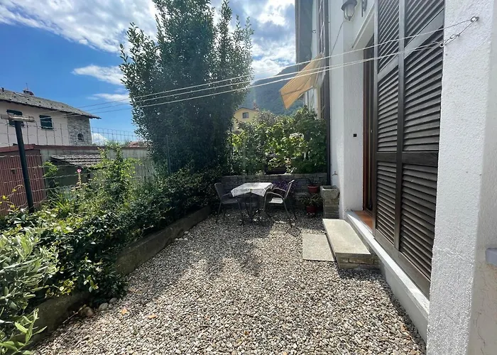 Vakantiehuis Terraced House With Garden In - Larihome A13