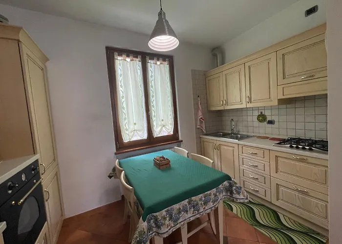 Vakantiehuis Terraced House With Garden In - Larihome A13 Dongo