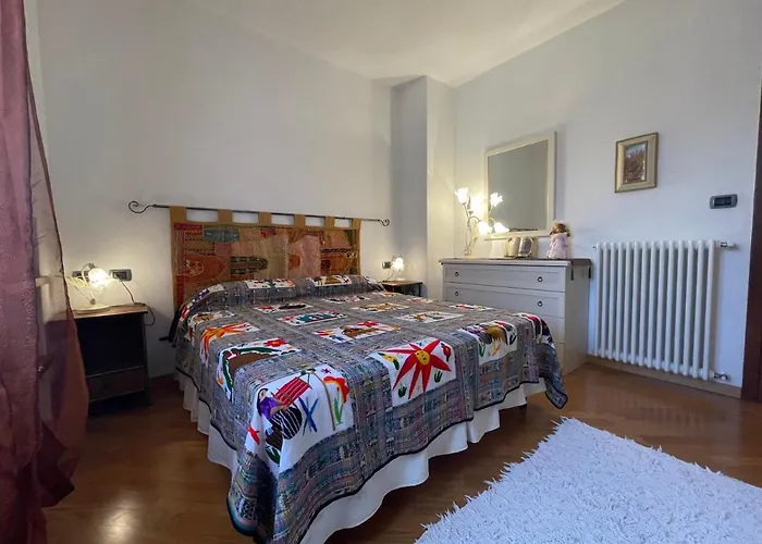 Vakantiehuis Terraced House With Garden In - Larihome A13