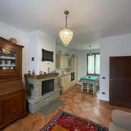 Terraced House With Garden In - Larihome A13 Holiday home Dongo