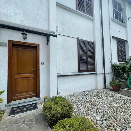 Terraced House With Garden In - Larihome A13 Nyaraló